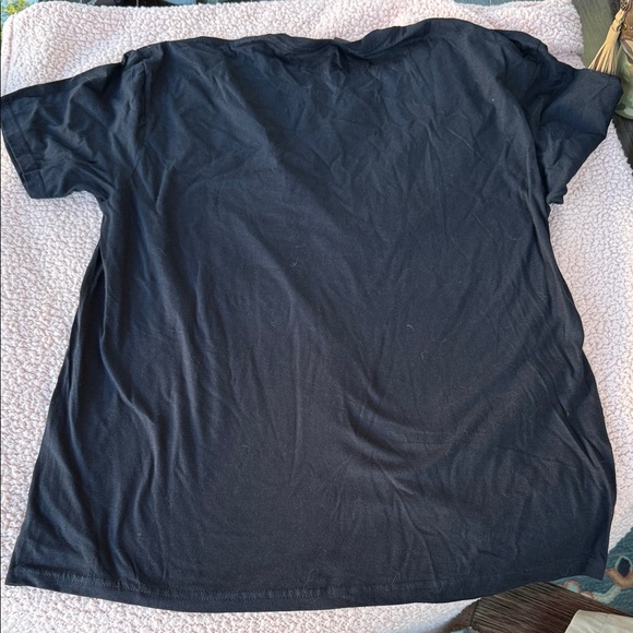 Gildan Black Christmas Vacation Graphic Tee - Picture 3 of 3